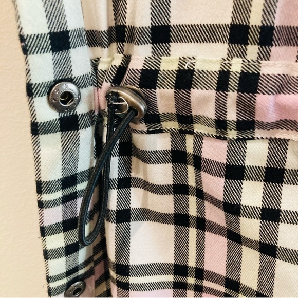 TORRID Sz 1 Flannel Plaid Hooded Drawstring at Waist Snap Buttons Anorak Shacket - Picture 15 of 16